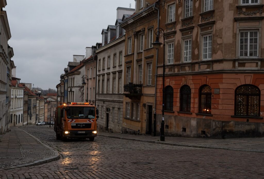 Rozszerzenie floty MPO Warszawa o 15 nowych pojazdów