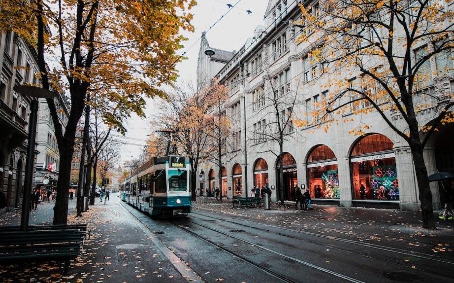 Modernizacja trasy tramwajowej do Wilanowa: Co czeka kierowców i pasażerów komunikacji miejskiej?