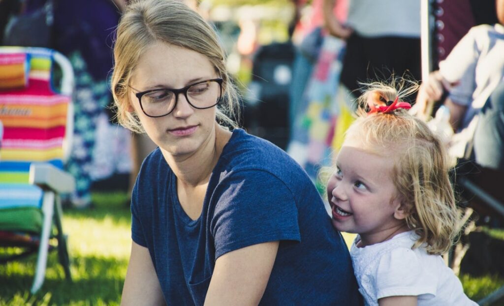 Integracyjny piknik w Szkole Podstawowej nr 42 z udziałem dzielnicowych z Targówka