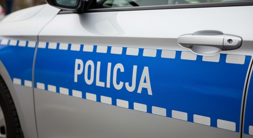 Dzielnicowi z Targówka edukują seniorów o zagrożeniach oszustwami